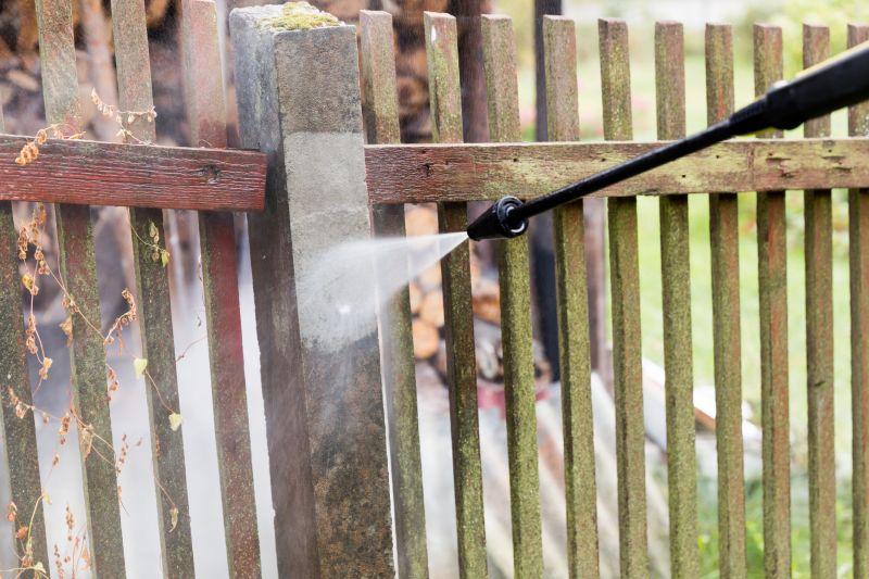 Fence Powerwashing